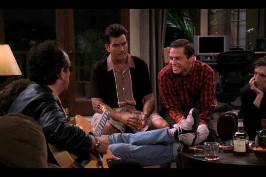 Two and a Half Men - Staffel 2 - Szenenbild 1