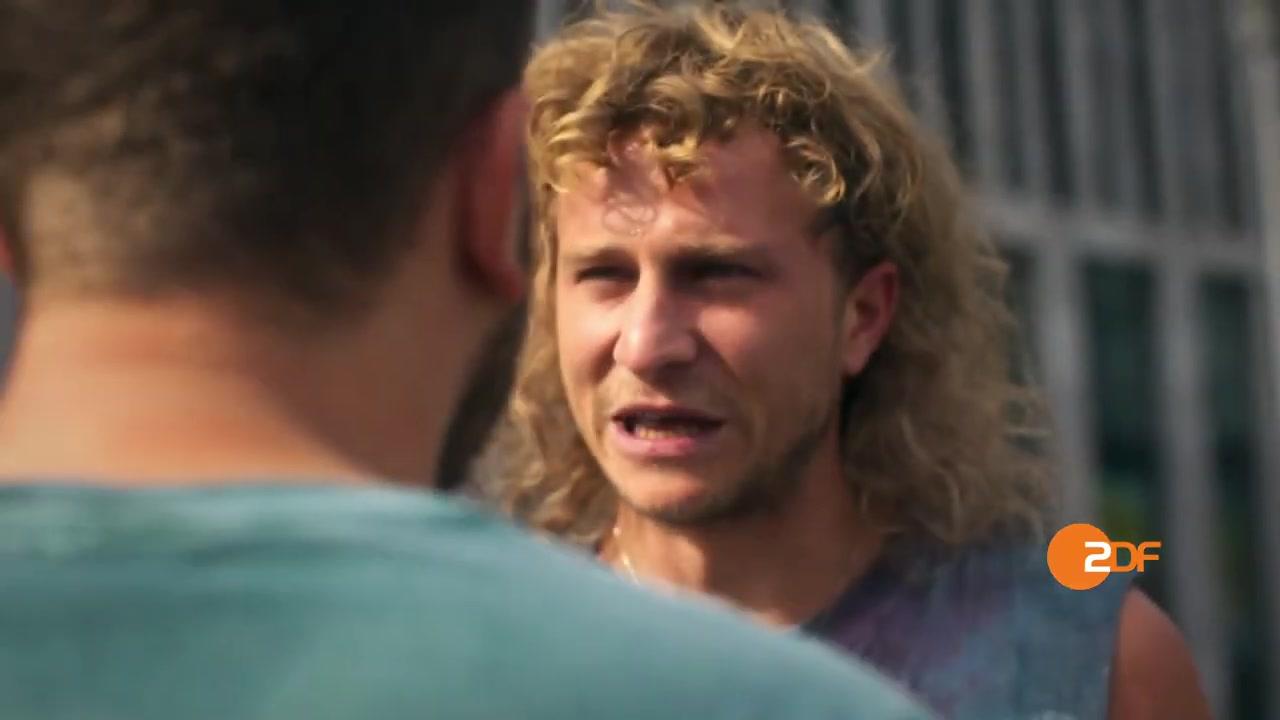 The Room Next Door - Trailer - Deutsch - SD