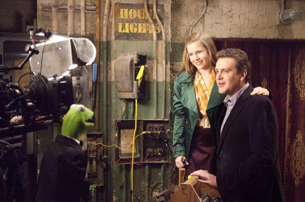 Jason Segel und Amy Adams treffen auf Kermit