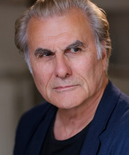 Oliver Cotton