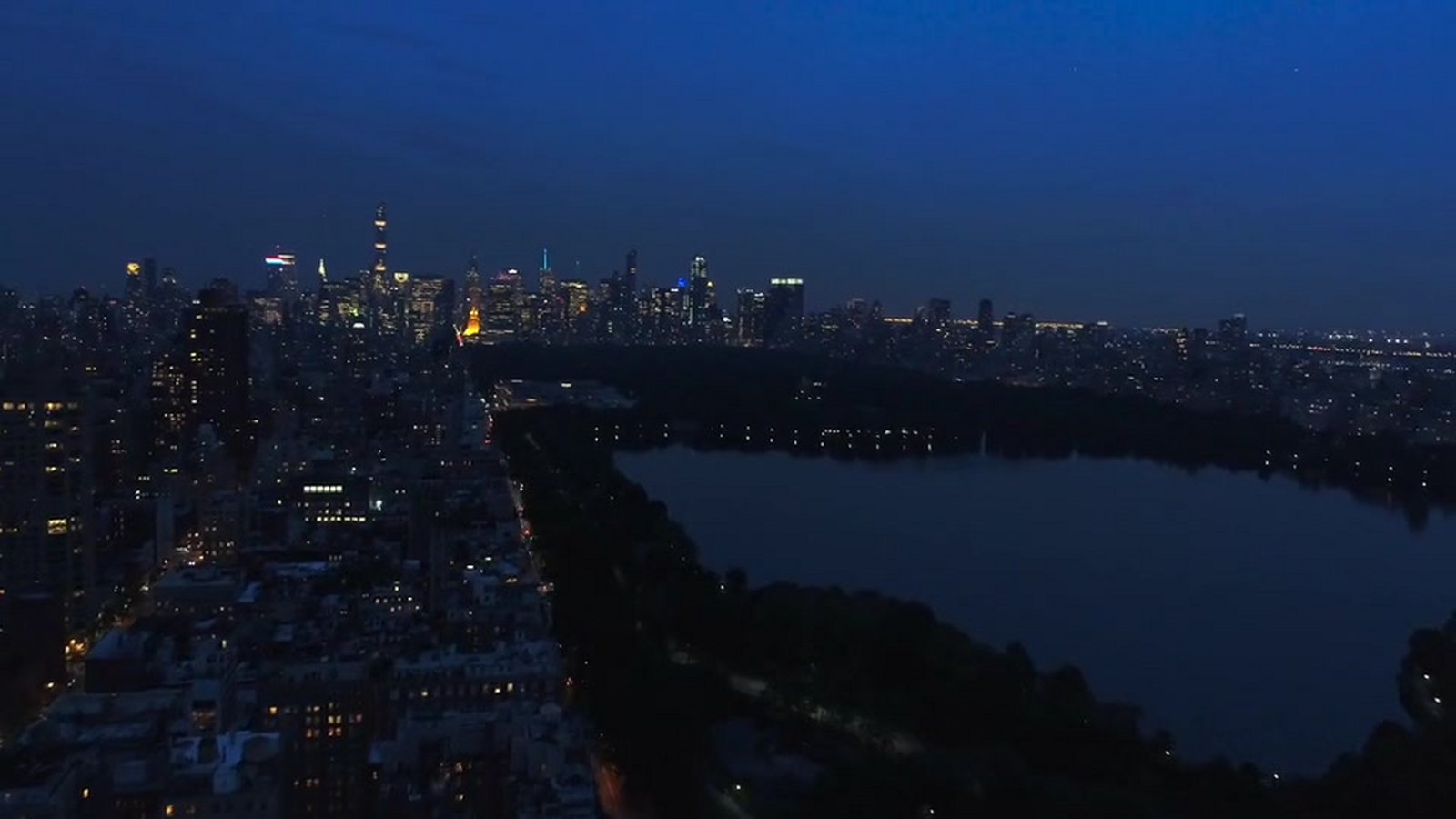 Central Park Dark DVD, Bluray, 4K UHD oder Stream VIDEOBUSTER