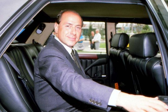 Berlusconis Aufstieg - Szenenbild 1