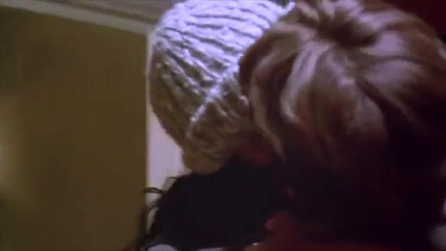 Breaking Up - Trailer - Englisch - SD