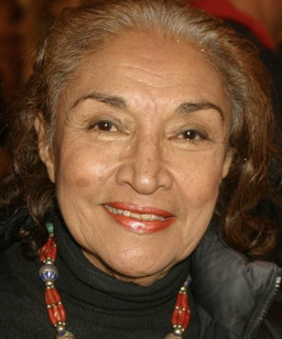 Miriam Colon
