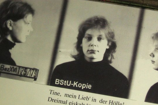 Jeder schweigt von etwas anderem - Szenenbild 2