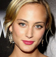 Nora Arnezeder