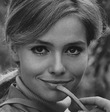 Eva Renzi