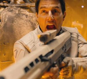 Tom Cruise in 'Oblivion' © Universal 2013
