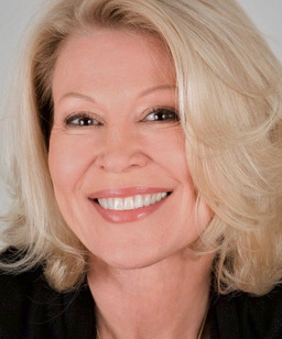 Leslie Easterbrook