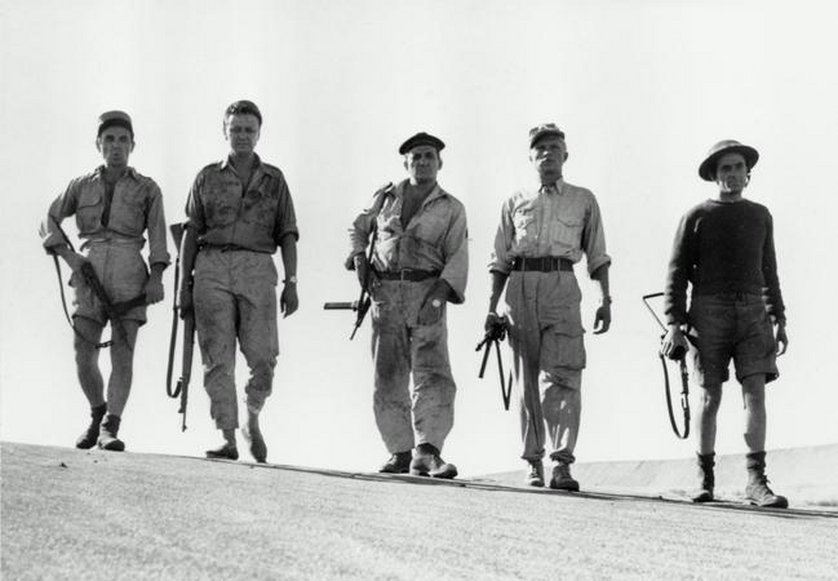 Un Taxi Para Tobruk [1961]