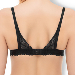 Triangel-BH aus Spitze
