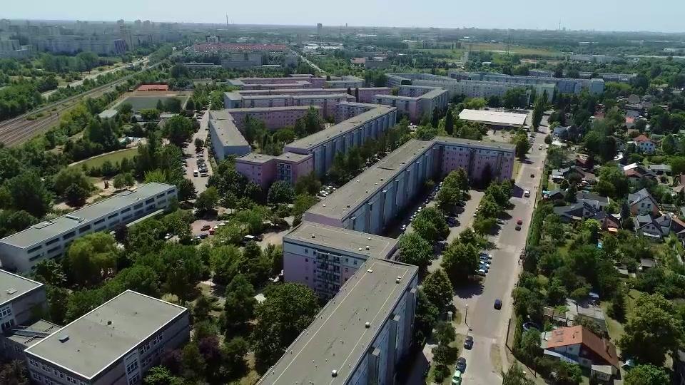 Eine einsame Stadt - Trailer - Deutsch - SD