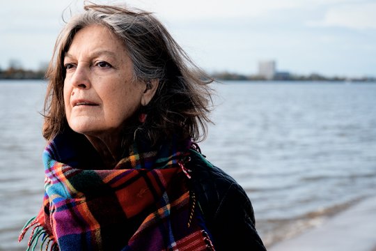 Frau Winkler verlässt das Haus - Szenenbild 5