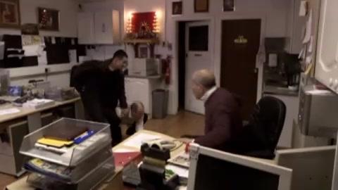 Bruderehre - Trailer - Englisch - SD