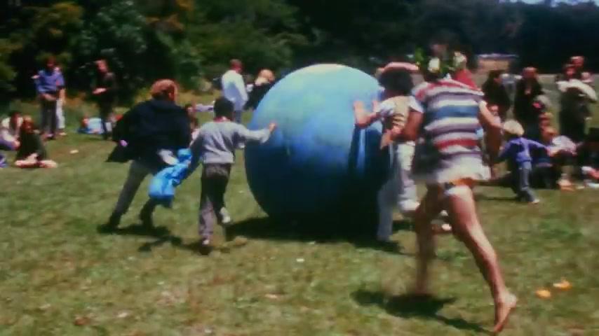 Spaceship Earth - Trailer - Englisch - SD