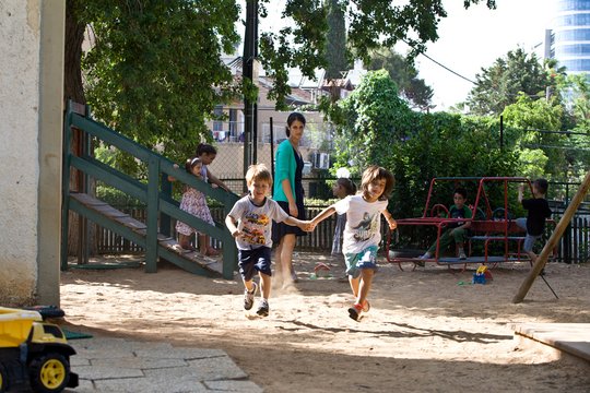 The Kindergarten Teacher - Ich habe ein Gedicht - Szenenbild 7