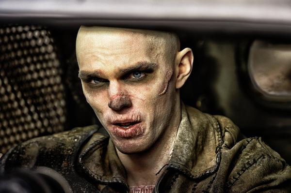 Nicholas Hoult in 'Mad Max 4 - Fury Road' © Warner