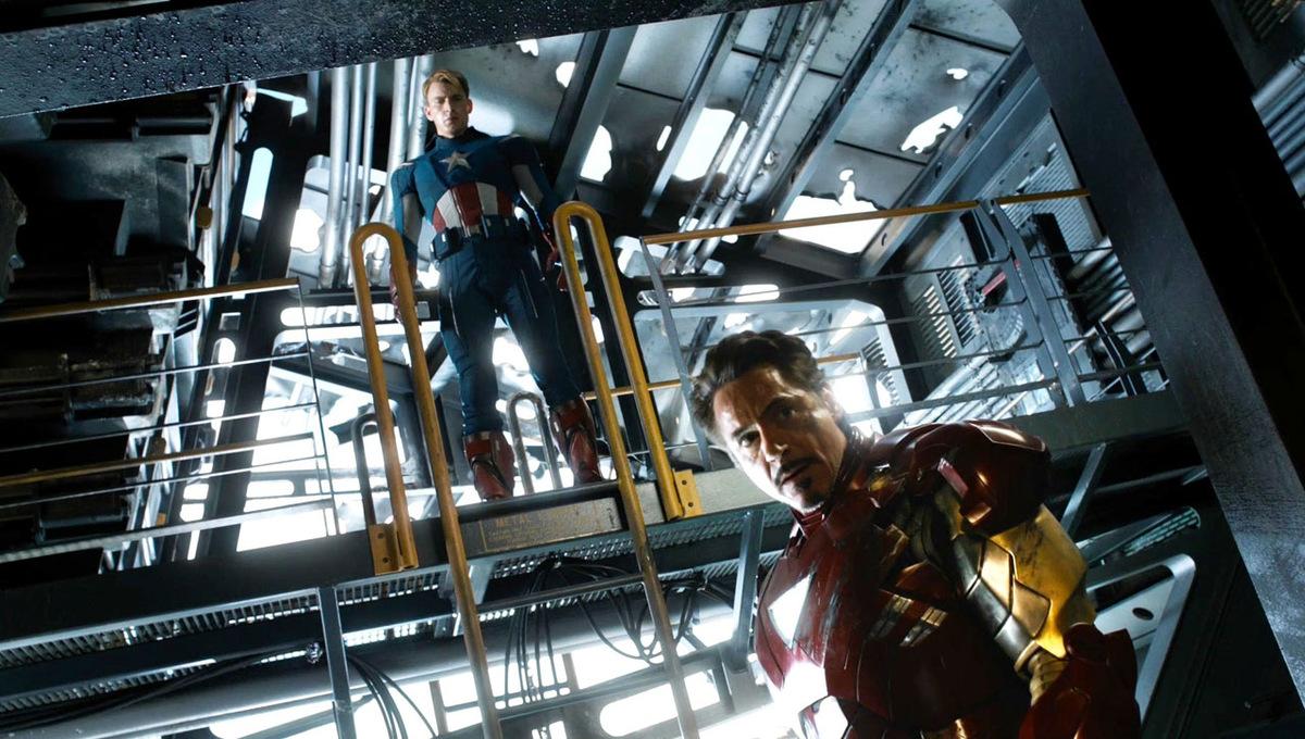 Chris Evans und Robert Downey Jr. in 'The Avengers - Die Rächer' (USA 2012) © Walt Disney Studios