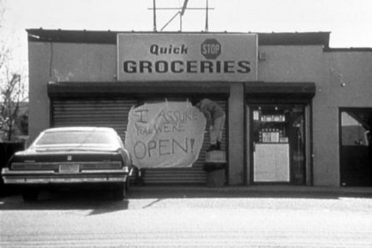 Clerks - Die Ladenhüter - Szenenbild 1