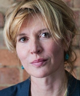 Julia Davis