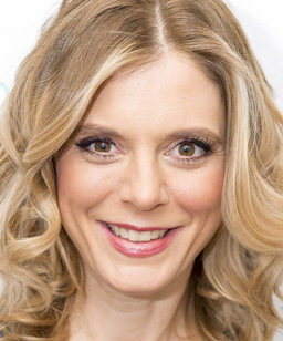 Emilia Fox