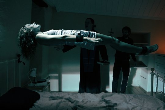 The Crucifix - Szenenbild 5