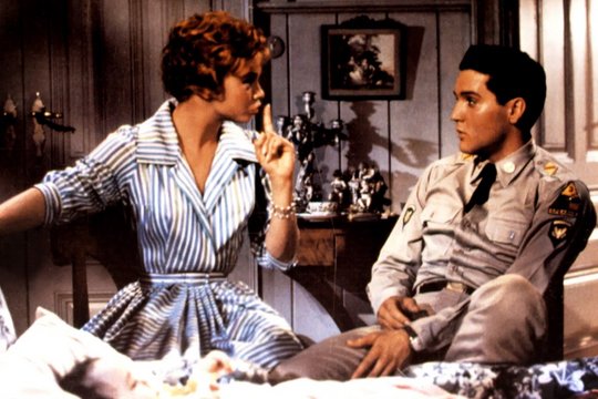 G.I. Blues - Kaffee Europa - Szenenbild 2