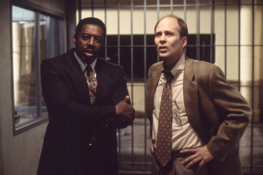 Oz - Staffel 1 - Szenenbild 2