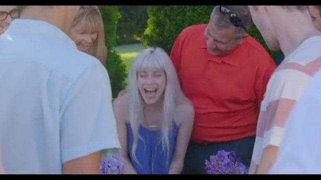 Dating My Mother - Trailer - Englisch - SD