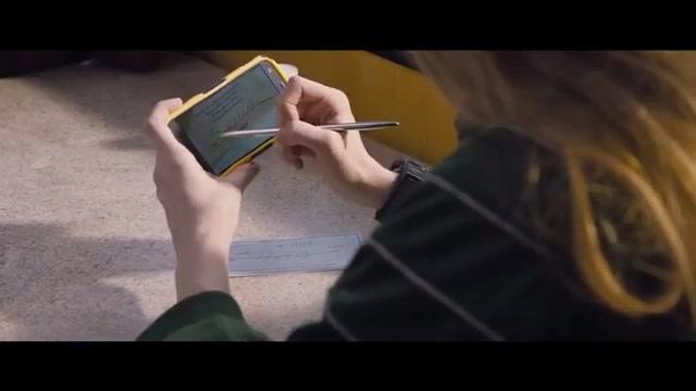 Kajillionaire - Trailer - Deutsch - SD