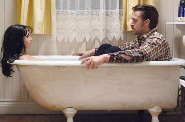 Ryan Gosling nimmt ein Bad mit Bianca (2007)