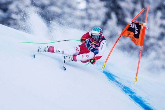Downhill Skiers - Szenenbild 1