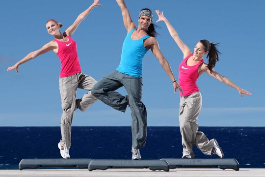 Fit for Fun - Step Workout Cardio & Fatburning - Szenenbild 1