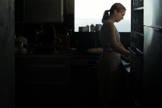 At Home - Szenenbild 5