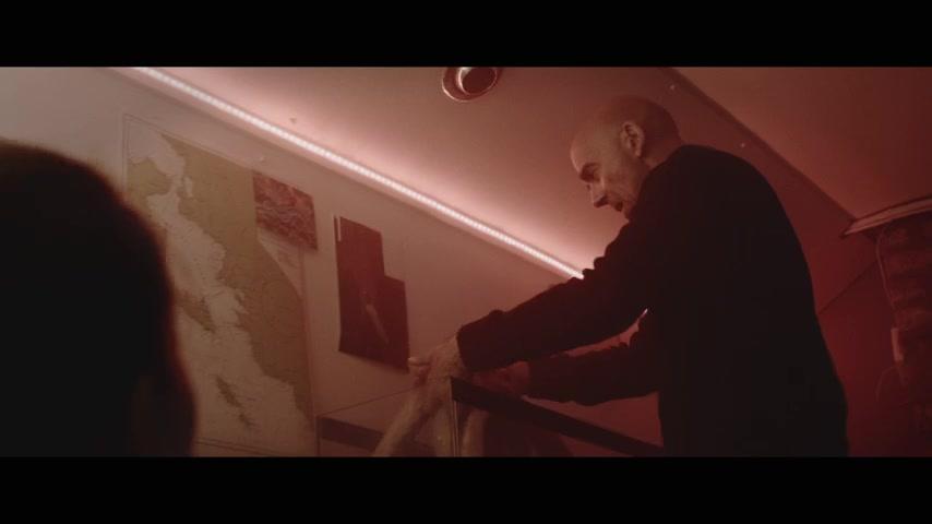 The Dark Below - Trailer - Deutsch - SD