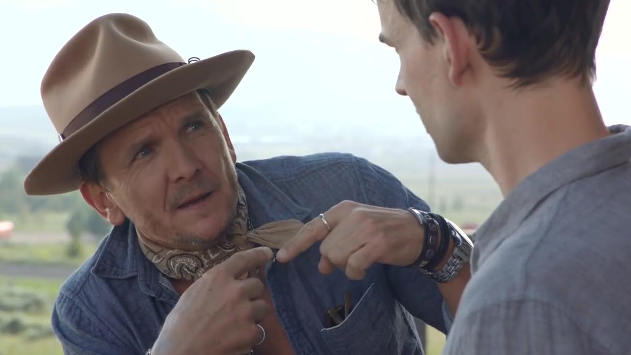 Ein Autor zum Verlieben - Trailer - Englisch - HD