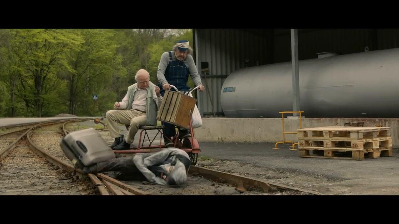 Der Hundertjährige, der aus dem Fenster stieg und verschwand - Trailer - Deutsch