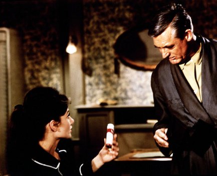 Charade Dvd Oder Blu Ray Leihen Videobuster De