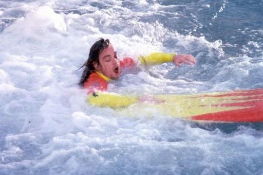 Blue Juice - Gegen die Brandung - Szenenbild 2