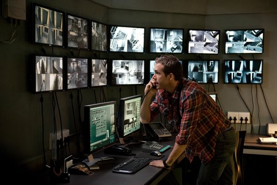 Safe House - Niemand ist sicher - Szenenbild 4