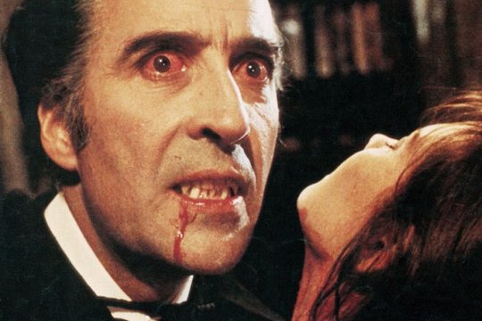Dracula jagt Mini-Mädchen - Szenenbild 1