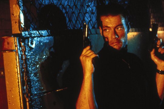 Double Impact - Geballte Ladung - Szenenbild 2
