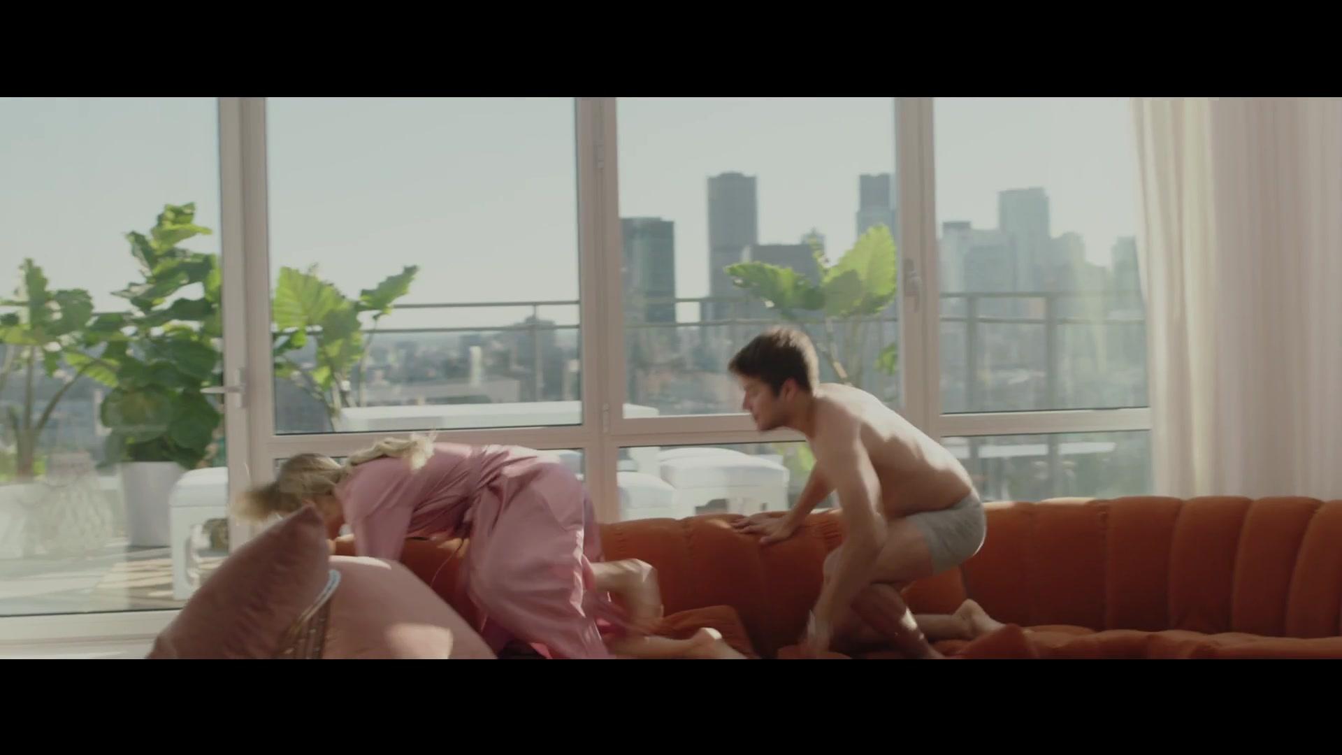 Girls Like Us - Trailer - Französisch - HD