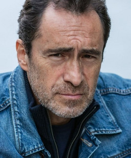 Demián Bichir