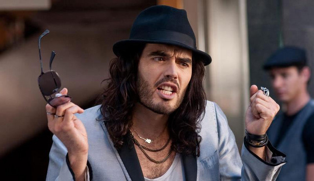 Russell Brand: Jetzt kommt für Russell Brand der Ball ins Rollen