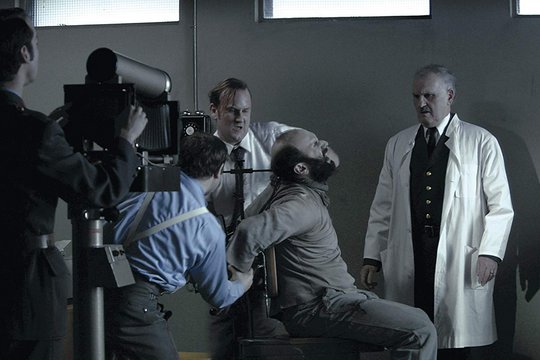 Manipulation - Nichts ist wahrer als eine gute Lüge... - Szenenbild 5