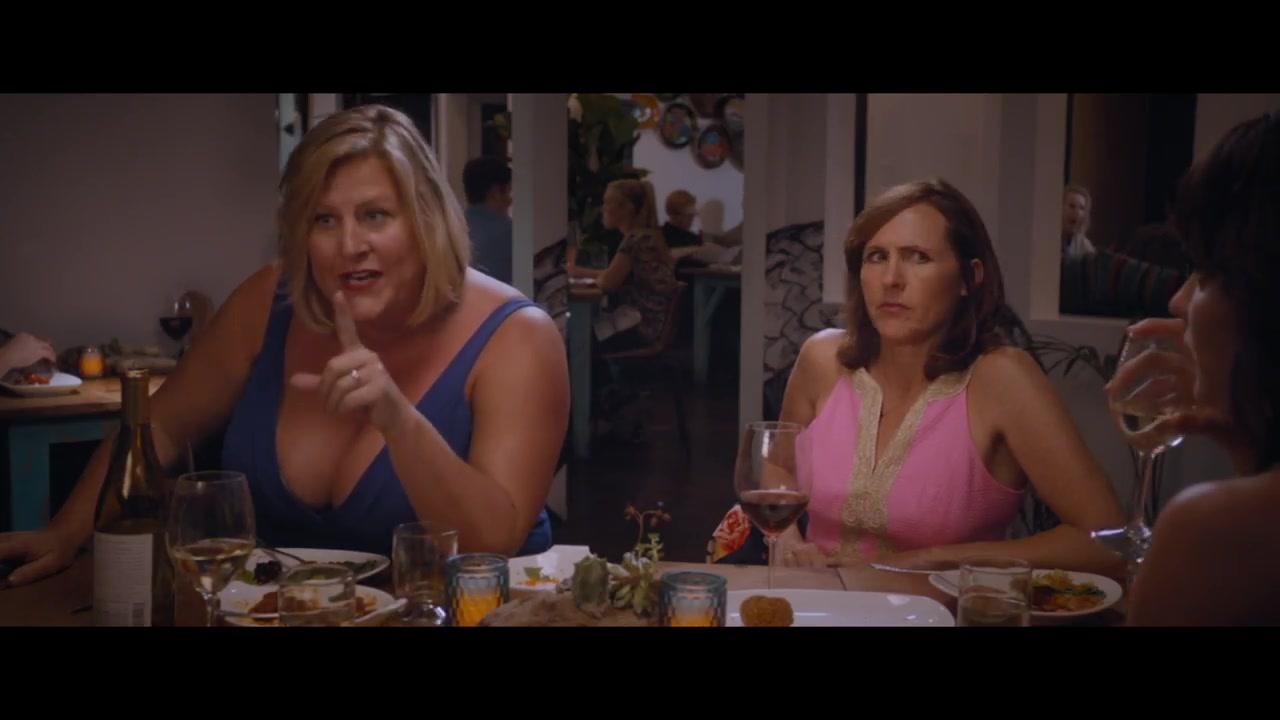 Fun Mom Dinner - Trailer - Deutsch