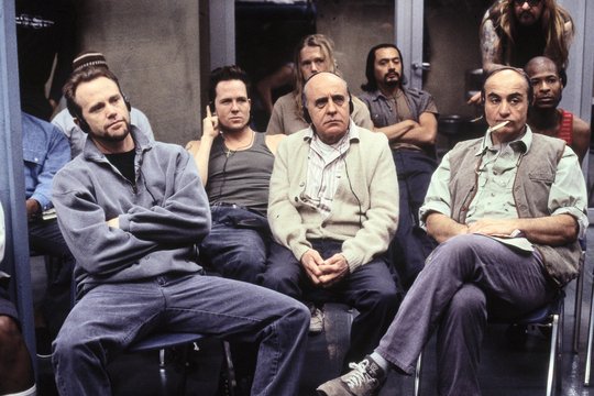 Oz - Staffel 3 - Szenenbild 2