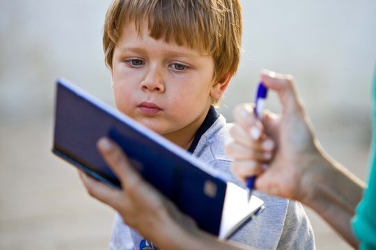 The Kindergarten Teacher - Ich habe ein Gedicht - Szenenbild 4