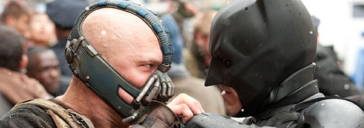 Bösewicht Bane (Tom Hardy) und Batman (Christian Bale) in 'Batman - The Dark Knight Rises' (2012) © Warner Home Video